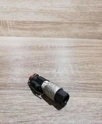 Ford C-MAX I Air conditioning (A/C) pressure sensor 95BW19E561AA