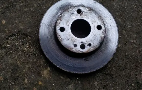 Mazda 323 F Front brake disc
