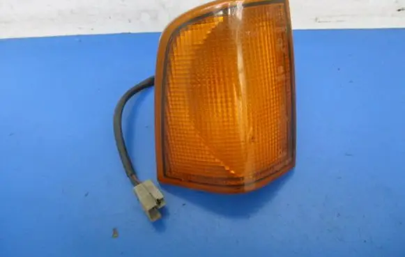 Volkswagen Jetta II Front indicator light