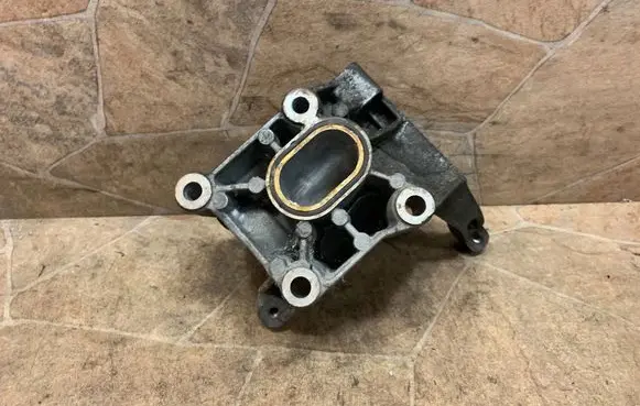 Audi A8 S8 D3 4E Power steering pump mounting bracket 059145169
