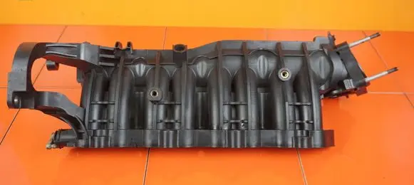 Hyundai i40 Intake manifold SSACY D4FD