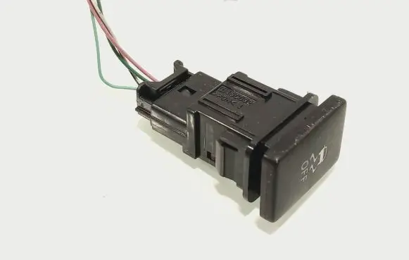 Toyota Avensis T270 ESP (stability program) switch 15C032