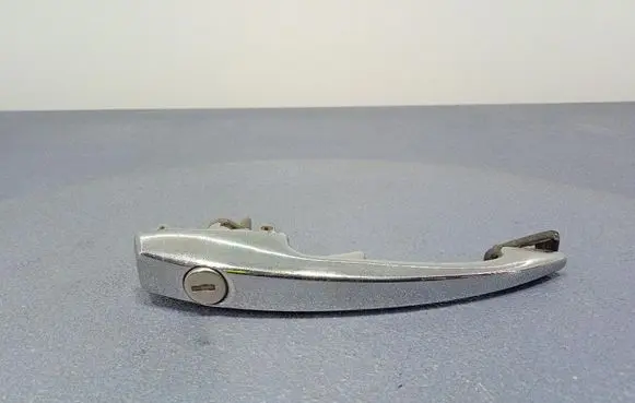 Volkswagen New Beetle Front door exterior handle 113837205
