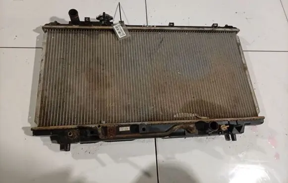 Mazda 323 Coolant radiator 