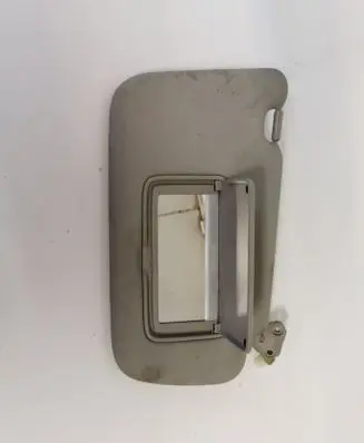 Nissan Leaf II (ZE1) Sun visor