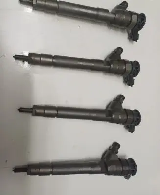 Nissan Qashqai LP gas injectors set 0445110414