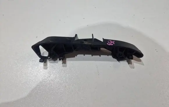 BMW 5 G30 G31 G38 Front bumper mounting bracket 51117385349 7385349