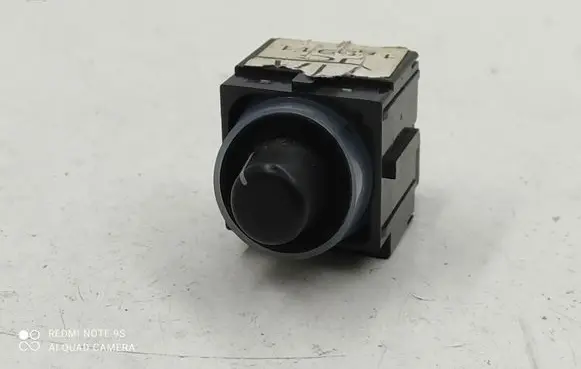 Subaru Legacy Wing mirror switch