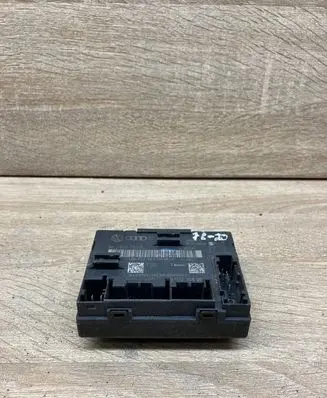 Audi Q5 SQ5 Door control unit/module 8K0959792P