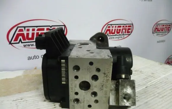 Mercedes-Benz E W210 ABS Pump 0265202436 0130108096