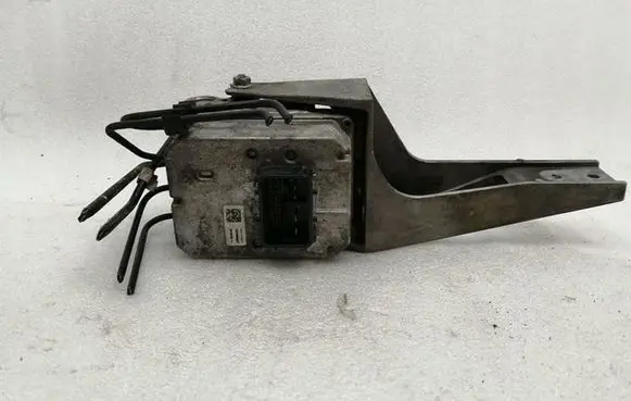 Chevrolet Corvette ABS Pump 15220710