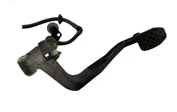 Audi A6 S6 C5 4B Clutch pedal 8D1721316D 8E1721401