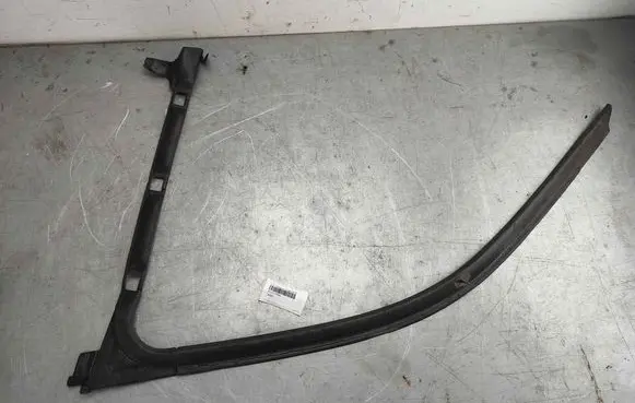 BMW X5 E70 Rubber seal front door window/glass 51337137002 7137002