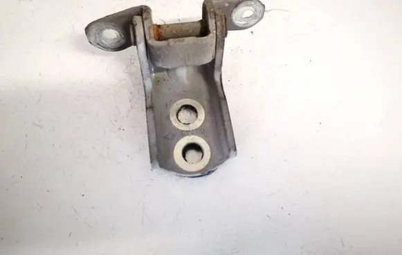 Nissan Note (E12) Rear door lower hinge