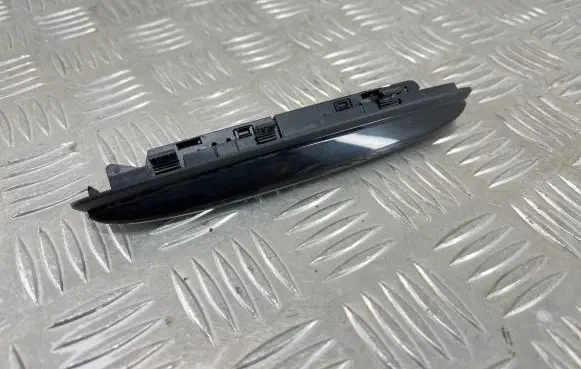 Mercedes-Benz C W205 Parking PDC sensor display screen A0015425423 206945316