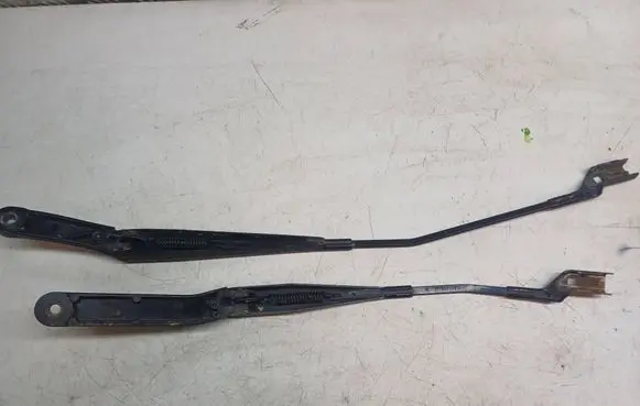 Skoda Superb B6 (3T) Front wiper blade arm 3T1955410A 3T1955409A