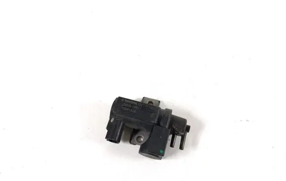 Toyota Verso Turbo solenoid valve 258190R011