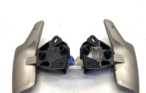 Lexus IS III XE30 Steering wheel buttons/switches 