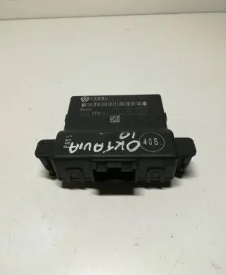 Skoda Octavia Mk2 (1Z) Gateway control module 1K0907530AA 1K0907951