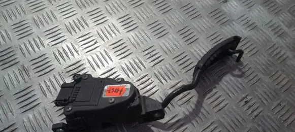 Renault Laguna II Accelerator throttle pedal 8200002905