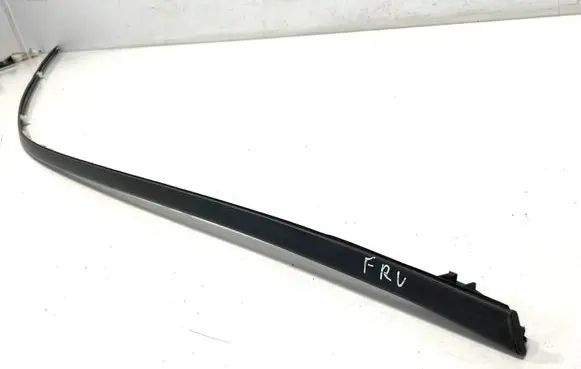Roof trim bar molding cover