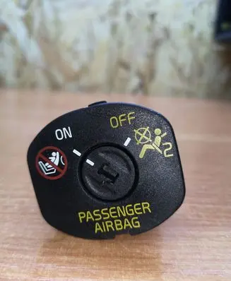 Volvo S60 Passenger airbag on/off switch 31318268