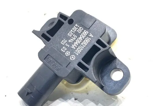 Mercedes-Benz ML W166 Airbag deployment crash/impact sensor A1668210351