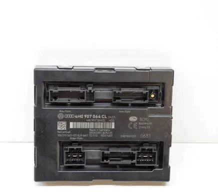 Volkswagen Touareg II Central body control module 5DK010565 4H0907064CL