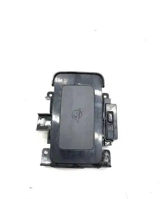 Toyota Prius (XW50) Wireless charging module 861C047010C0 CAQS05H4AJ