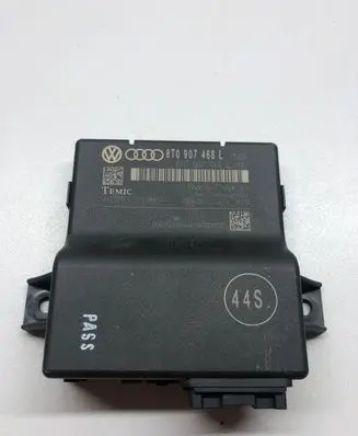 Audi A4 S4 B8 8K Gateway control module 8T0907468L