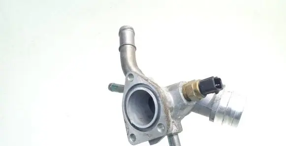 Hyundai Tucson TL Engine coolant pipe/hose 38030