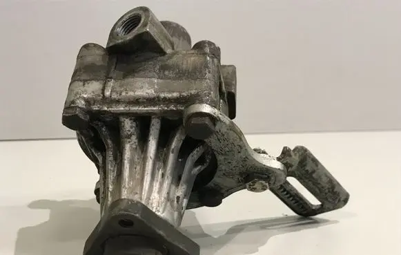 BMW 3 E36 Power steering pump 7681955252 6429291 1141417