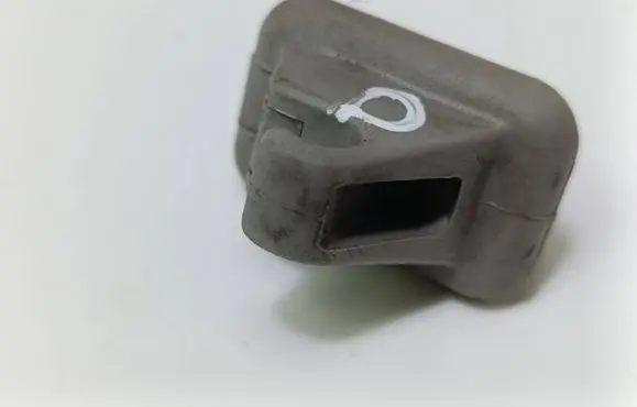 Volvo S60 Sun visor clip/hook/bracket 3572