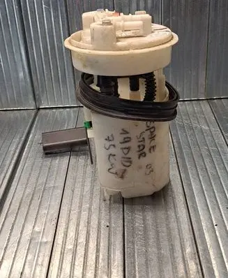 Mitsubishi Space Star Fuel level sensor 