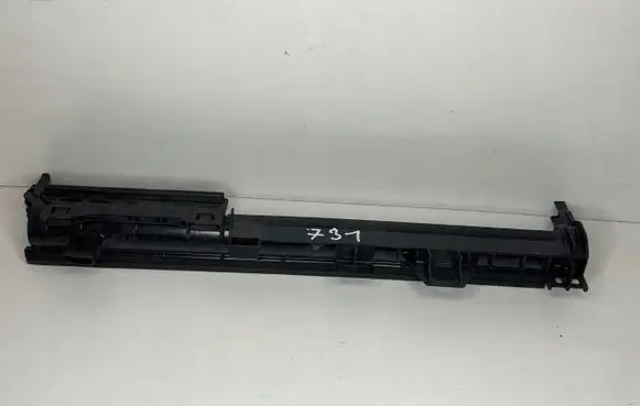 Mercedes-Benz A W176 Radiator mount bracket 