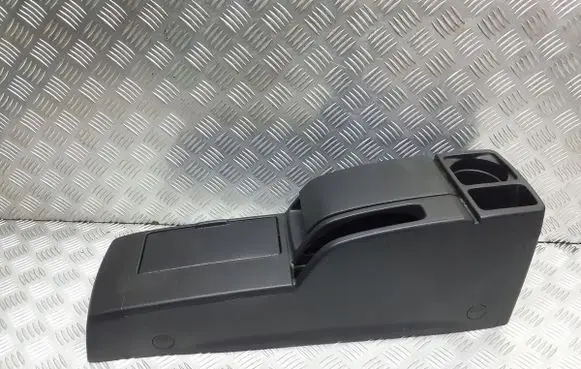 Mazda 5 Center console