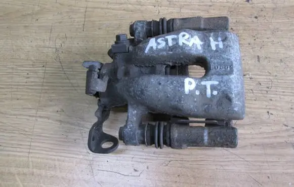 Opel Astra H Rear brake caliper
