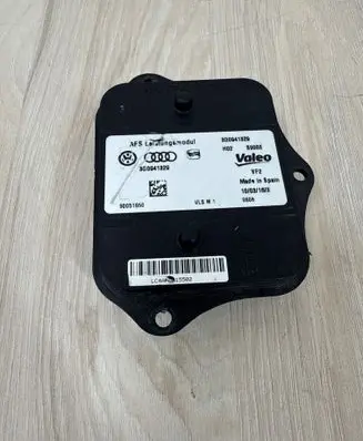 Volkswagen Passat Alltrack Headlight ballast module Xenon 3G0941329 90051650
