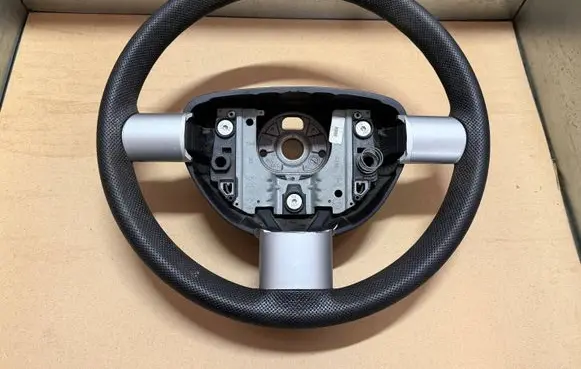 Volkswagen New Beetle Steering wheel
