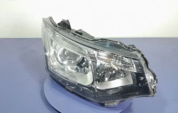 Mitsubishi Outlander Headlight/headlamp 4B45X8301C2