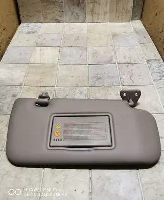 Nissan Primera Sun visor