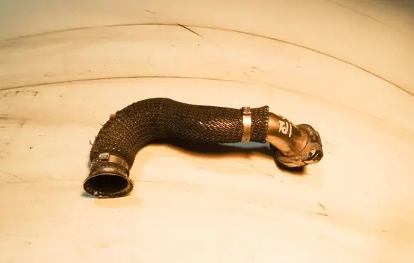 Audi A8 S8 D4 4H Engine coolant pipe/hose 059131530N