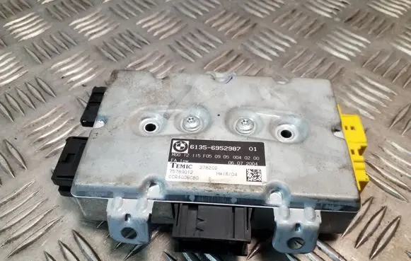 BMW 5 E60 E61 Door control unit/module 6952987 75789012