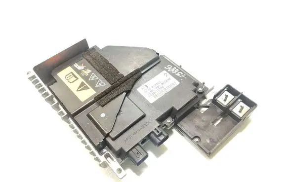 Mazda 6 Voltage converter/converter module GKK167Y60C K021613D04