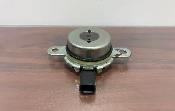 Subaru XV II Camshaft vanos timing valve 19072004321