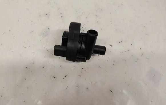 Mercedes-Benz E W213 Electric auxiliary coolant/water pump A2118350028
