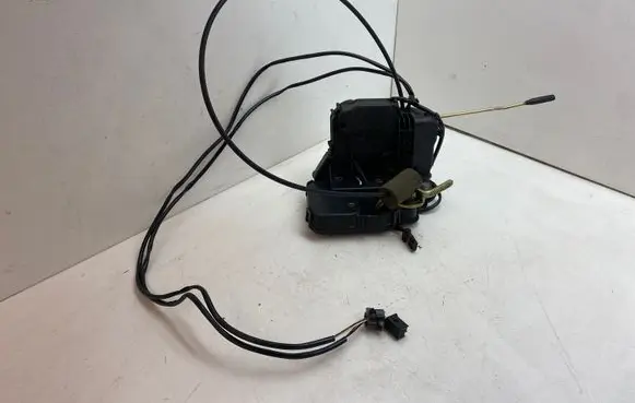 Mercedes-Benz SLK R171 Front door lock 004133112638