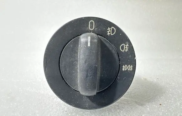 BMW 5 E39 Light switch 530893 549392022