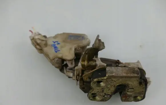 Nissan Almera Tino Rear door lock 82553BM760