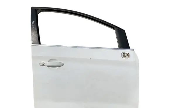 Ford Kuga I Front door 